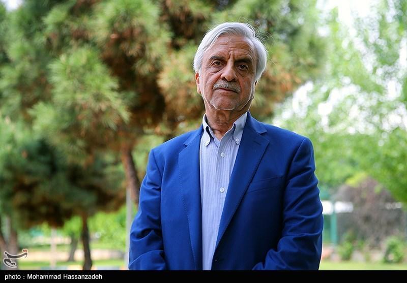 هاشمی طبا: کی روش و دستیارانش، سوار بر فوتبال ایران شده اند و قوانین کاپیتولاسیون را اجرا می نمایند، تاج و ضیایی باید داوطلبانه بروند